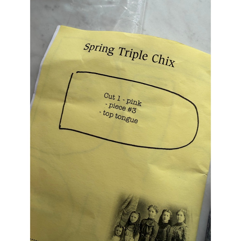 General Store Primitives Spring Triple Chix Wool Applique Pattern Kit Multicolor - Picture 3 of 4
